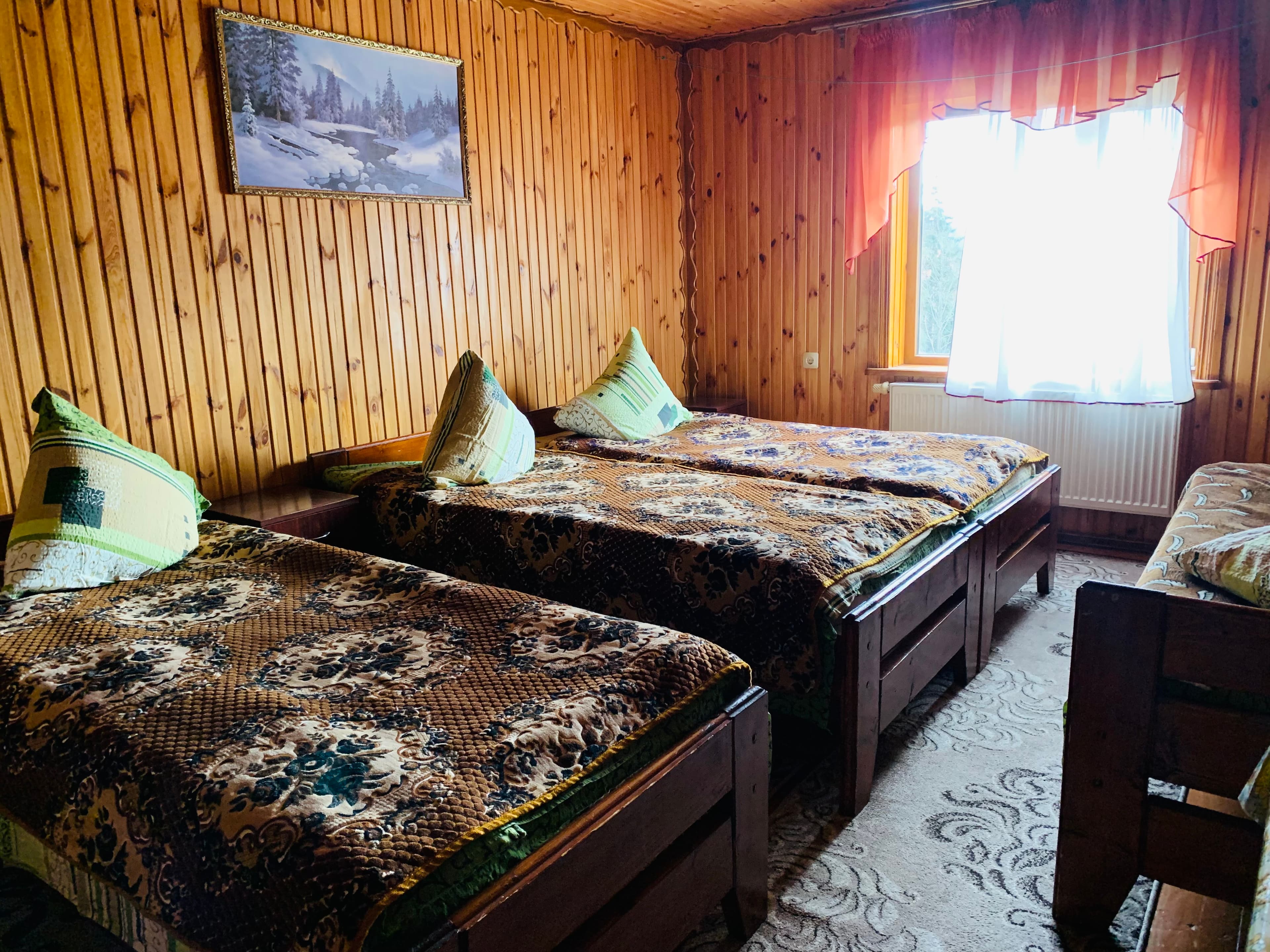 Чотирьох-місний